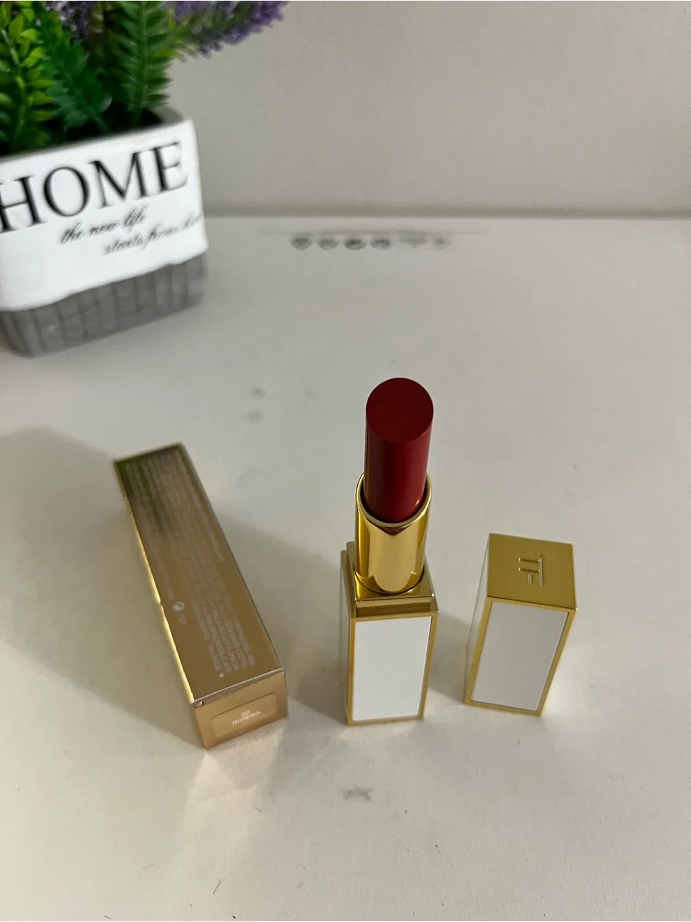 Tom Ford shade 108